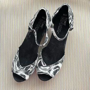 Tom’s Wedge Sandal